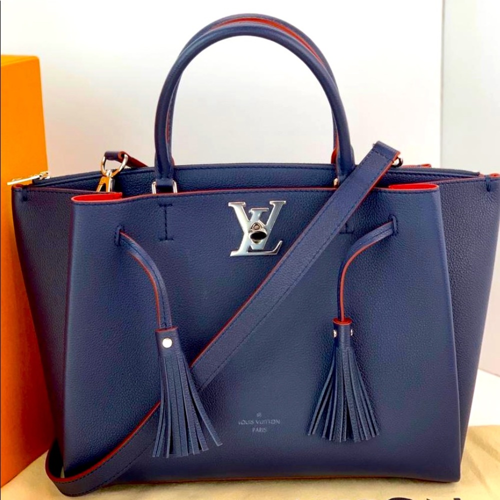 Ultra Rare M54571 Tote Bag Lock Me Calf New